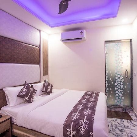 Hotel Harsha International Nueva Delhi Exterior foto